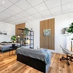 Apartment, Zentral & Ruhig Апартаменты *